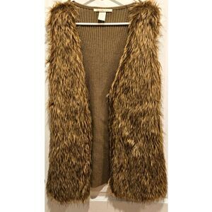 Women's Faux Fur Vest by Charlotte Russe in brown Size L